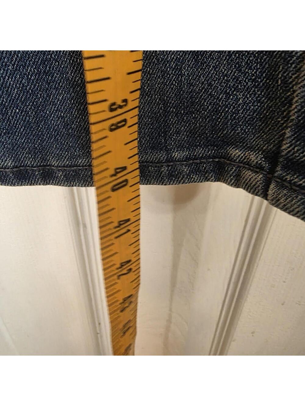 Old Navy Women's High-Rise Wow Straight Jeans Size 14 - Picture 5 of 8